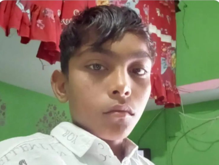 deepaksain_dk's tweet photo. भोजपुर के गांव त्योड़ी 7 बिस्वा में गहरे पानी में डूबने से 14 वर्षीय किशोर की मौत. ईंट भट्टे के लिए हुए खनन के बाद बने गहरे खेत में बरसात के पानी से बरामद हुआ लापता हुए किशोर का शव. पीड़ित परिवार और ग्रामीणों ने लगाया गांव में अवैध खनन किये जाने का आरोप
@CMOfficeUP @dm_ghaziabad https://t.co/zvmVed3Ya8