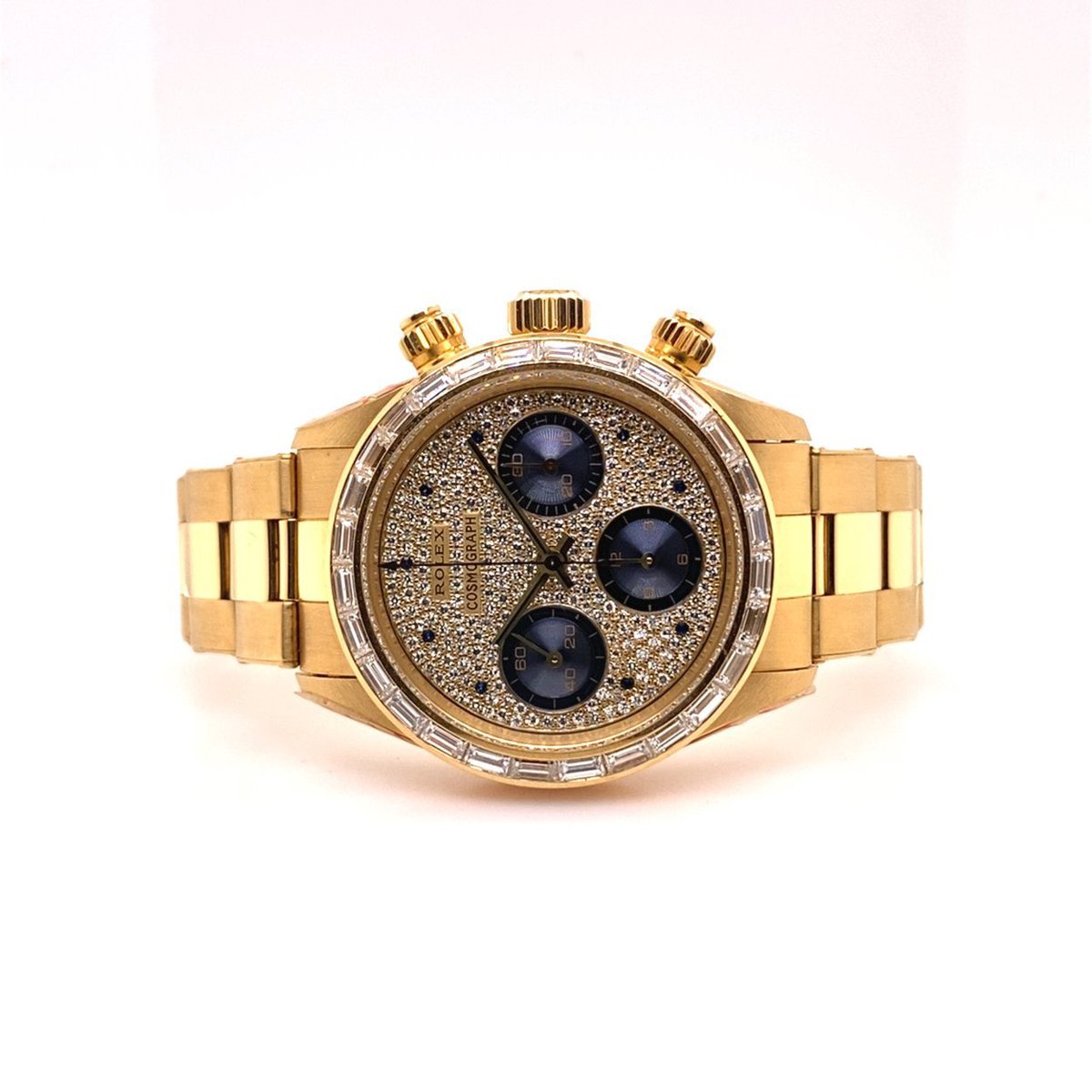 ComplexStyle's tweet photo. Jay-Z 🤝 rocking a rare timepiece 

For night one of his anniversary concerts, Jay-Z wore a rare Rolex Cosmograph Daytona 'Sultan of Oman' worth $7.5 million🥶 https://t.co/IN6TJDqT9E