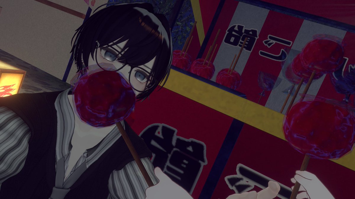 haruuja's tweet photo. #Kipcha 
りんご飴って食べるの大変だよね🌙𓈒𓂂𓏸 https://t.co/xp6QVVRisv