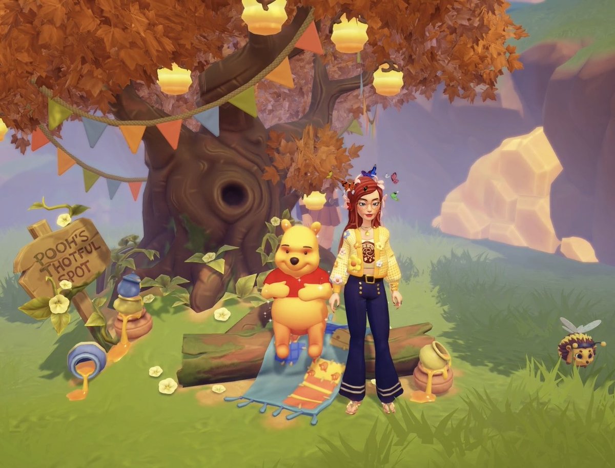DovahMeg's tweet photo. Oh bother! This DLC is too cute 😭 @DisneyDLV #HoneyglowWoods https://t.co/sfkqeg03ia