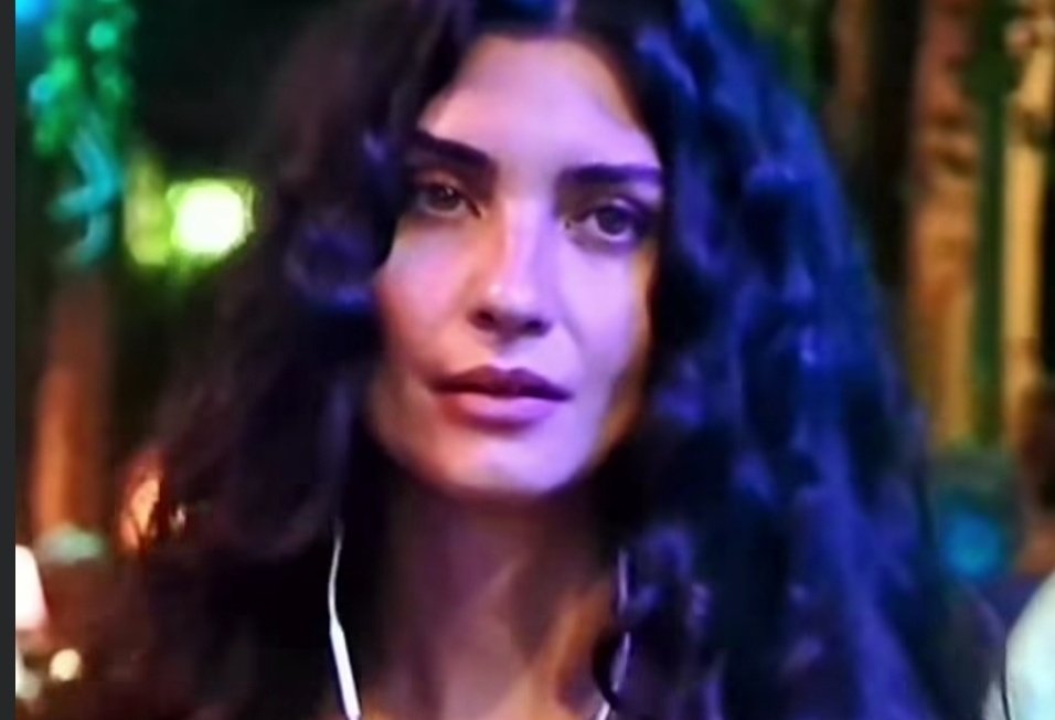 womanwithstyle's tweet photo. HOW I WISH #Neslihanatagül  WOULD SMACK THE HELL OUT OF #TubaBüyüküstün  44 TIMES  DURING  THAT ERA OF TUBA ENTERING  #Neslihanatagül DRAMA #Sefirinkizi AND INSTILLING  HATE TO MELEK  TO HATE HER MOTHER NARE AND TELLING  SANCAR  #EnginAkyürek  THAT NARE WAS CRAZY MENTALLY ILL🤬 https://t.co/qK6YRM9Ebu