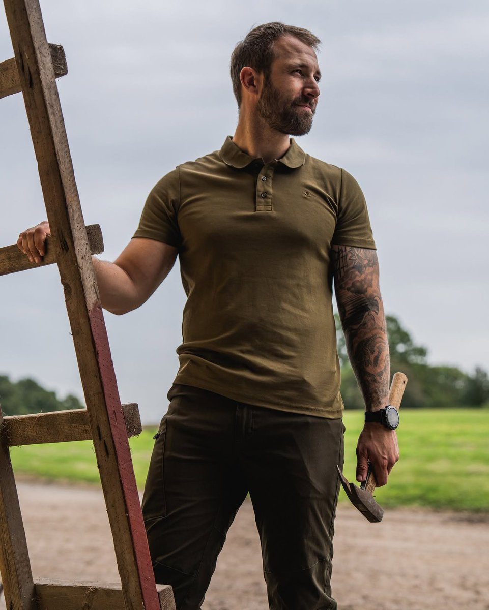 BushWear tweet picture