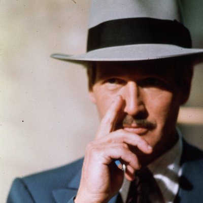 jackellyreed's tweet photo. Day 1 of sharing ~
MOVIES! @TheStingisBack 
His movie posts are the best - so much fun &amp; informative!
Video clips (made by him) with lots of discussion on films.
➡️https://t.co/G2LWGQUj5m
From Bio:  Professional editor creating original video essays,
clever montages &amp; fun cuts. https://t.co/h2Mqcye9pK