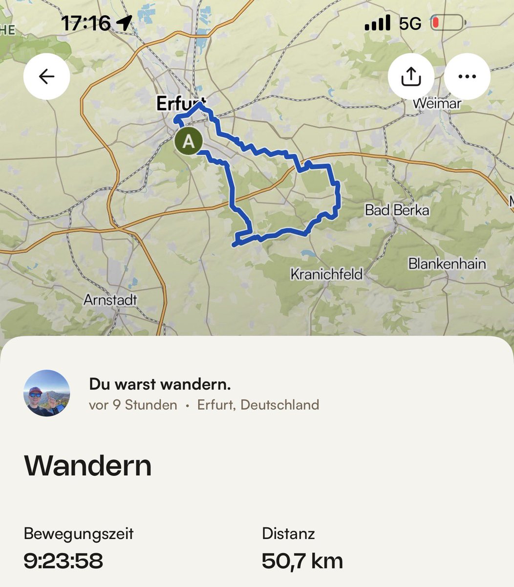 Maulewurfn's tweet photo. Nach 50,7km haben meine Füße einen Werbedeal mit Compeed abgeschlossen. #megamarsch https://t.co/aro4os4t8X