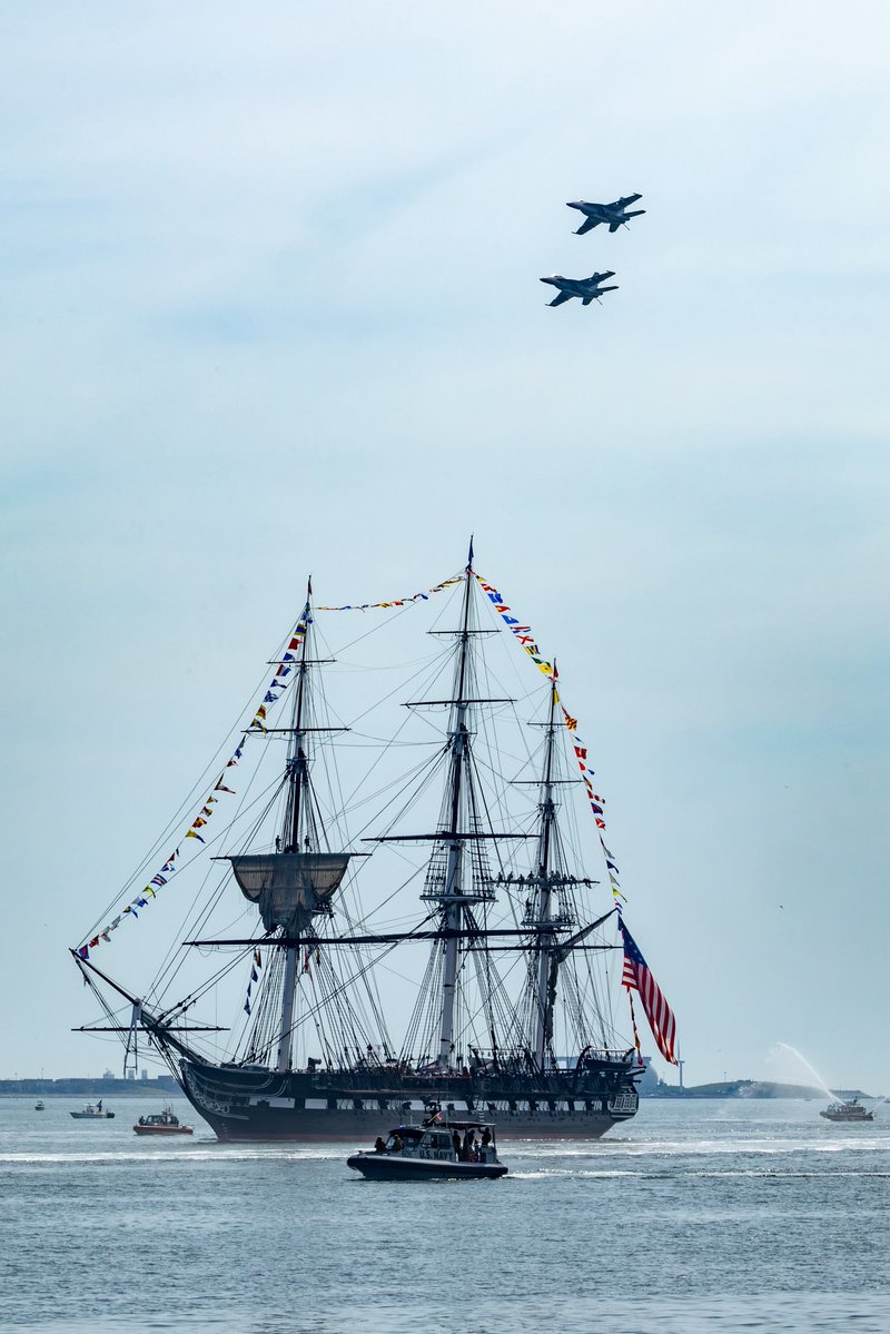 FleetWeekNYC's tweet photo. 250 years of historic US Navy power under sail and in the sky!!  🇺🇸 ⚓️ 

Two U.S. Navy F/A-18 Super Hornets escorted USS Constitution into Boston to kickoff the Sail250 Boston Parade of Sail, July 11. 

#Sail250Boston celebrates the 250th Anniversary of the founding of the USA. https://t.co/tA759my4zR