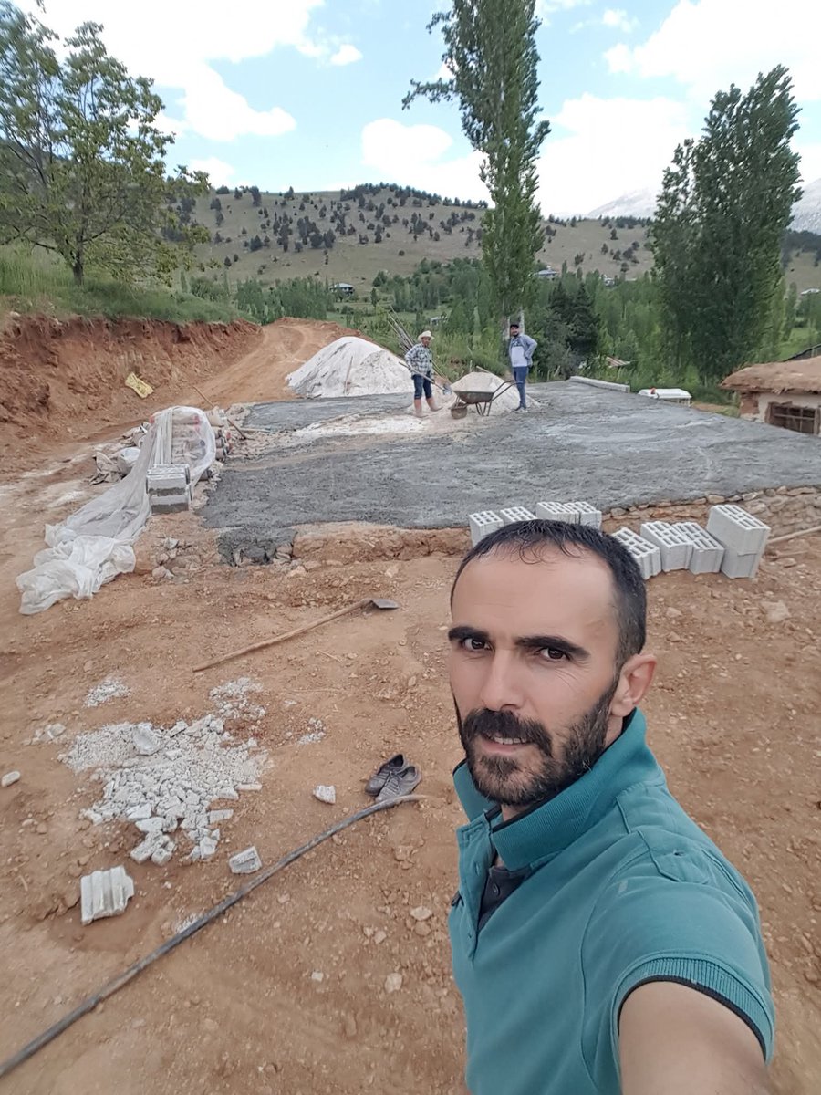 goksunlu4656's tweet photo. Bolu'daki trafik kazasında ağır yaralanan Nuri Kenger gardaşım Bolu izzet Baysal Eğitim ve Araştırma Hastanesinde yaşam mücadelesi veriyor...

Sizlerden isteğim var benim kader arkadaşlarım... Dua edin sağlığına kavuşsun... Bu dünya da iyiler çok durmazmış meğersem 😔 https://t.co/wLnhczrdDG