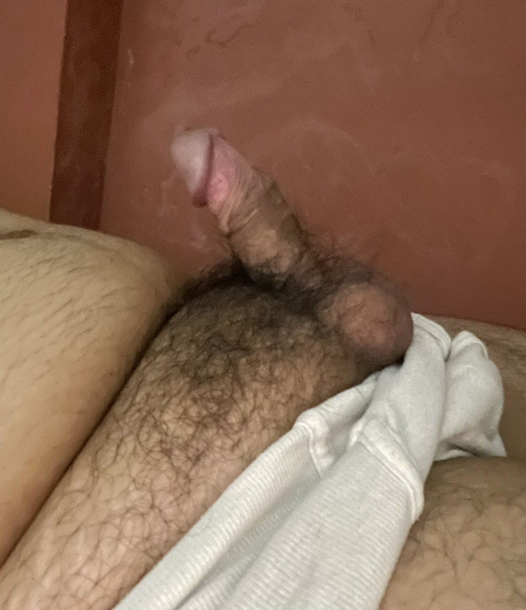 whitebriefss's tweet photo. Nag precum na tite ko, supsupin mo na gamit bibig mo 🍆 💦 👄 https://t.co/QrWamFHN1S