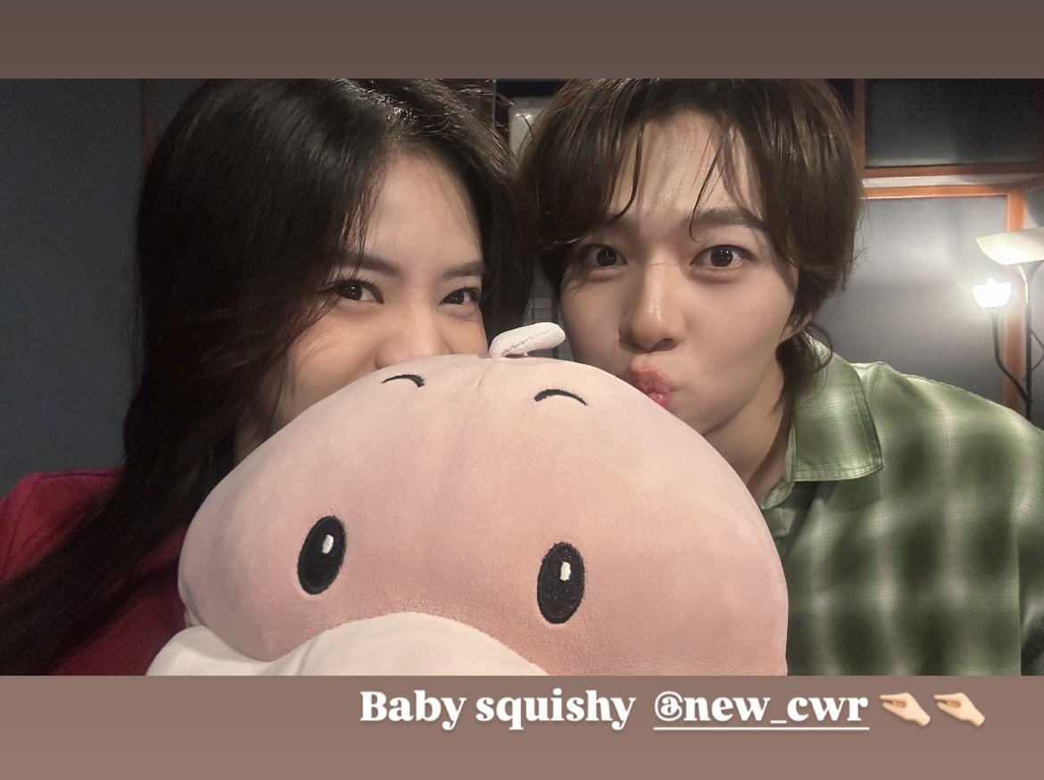 woainewofficial's tweet photo. — 📽യ✧.*
©️ igs : ww.richaricha
🗓️ : 11.07.2026

Baby squishy 🤏🤏

— @CwrNew ♡
#NuNew #NanaNu https://t.co/2FczcI81d1