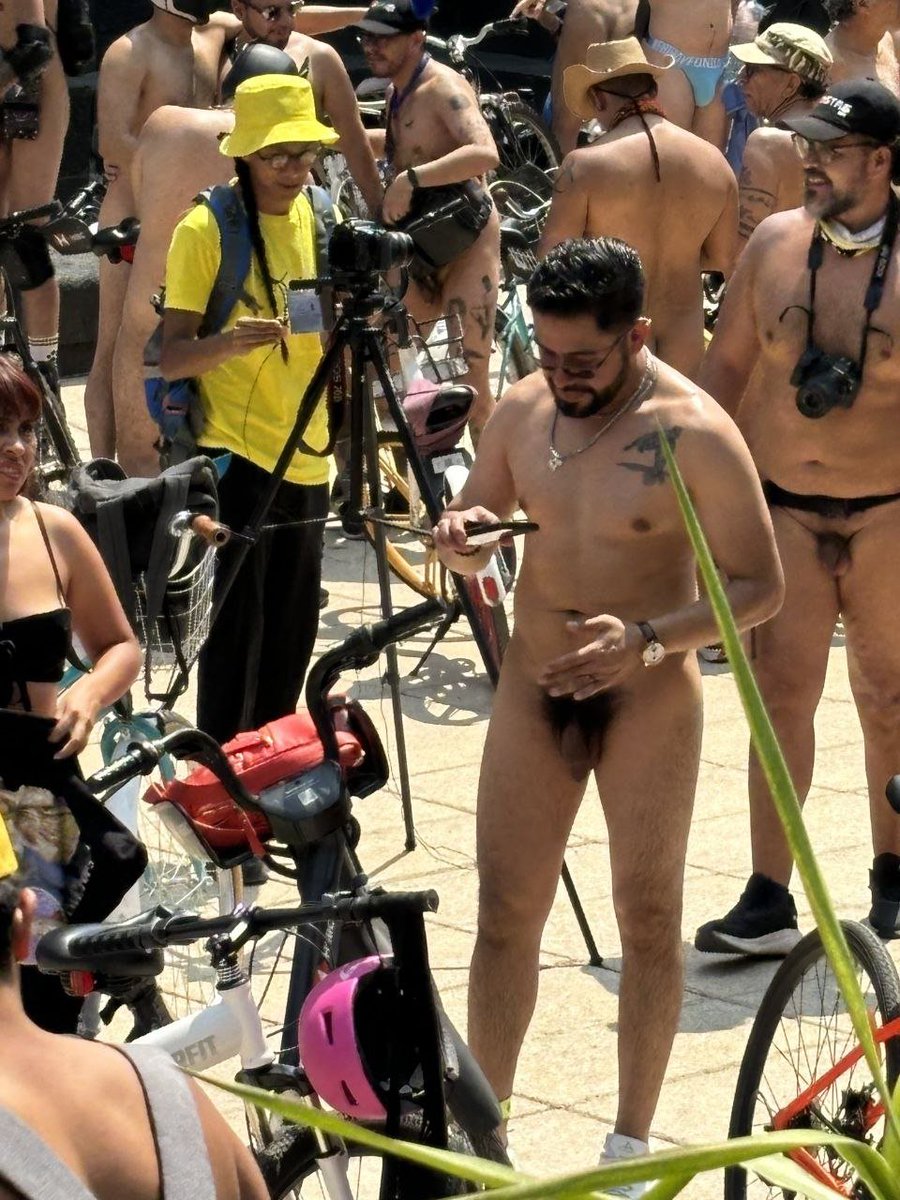 edgarnegretfog's tweet photo. WNBR México ediciones pasadas https://t.co/rFEmzpQ3vH