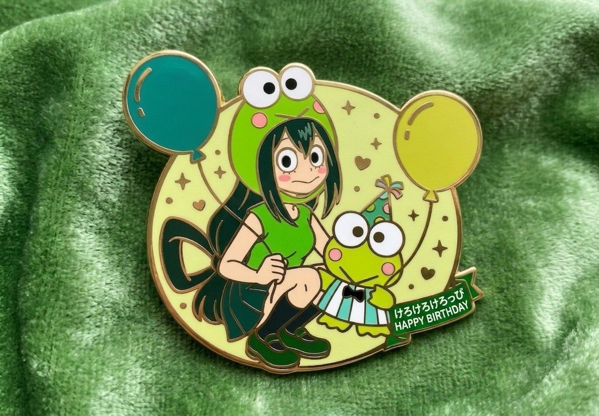 FWamerson's tweet photo. @sanrio_news 🇯🇵 けろけろけろっぴの誕生日を記念した、蛙吹梅雨のテーマピン。

サンリオのかわいいカエル「けろけろけろっぴ」、お誕生日おめでとう！🐸💚

#蛙吹梅雨 
#僕のヒーローアカデミア 
#けろけろけろっぴ
#サンリオ https://t.co/HWtks7WYp3