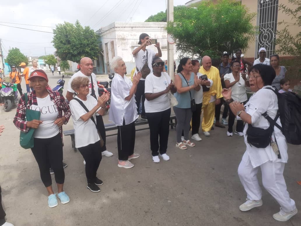 YaimyrB's tweet photo. #VeranoConMiGente desde #Camagüey, en cada barrio el pueblo disfruta y demuestra que #LaPatriaSeDefiende https://t.co/MvvxsPIIso