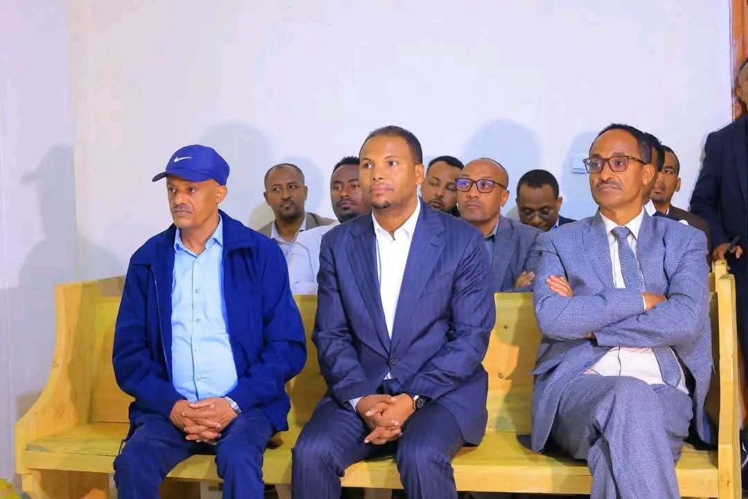 AppAmhara's tweet photo. ርእሰ መሥተዳድር አ���ጋ ከበደ፣የአብክመ ጠቅላይ ፍርድ ቤት ፕሬዝዳንት ዓለምአንተ አግደው፤ የአማራ ክልል ብ/ፓ/ቅ/ጽ/ቤት ኀላፊ ይረጋ ሲሳይ እና ሌሎች ከፍተኛ የሥራ ኀላፊዎችም በደብረ ማርቆስ ከተማ እየተሠሩ የሚገኙ የልማት ሥራዎችን ጎበኙ። https://t.co/xGi9JKjwwt