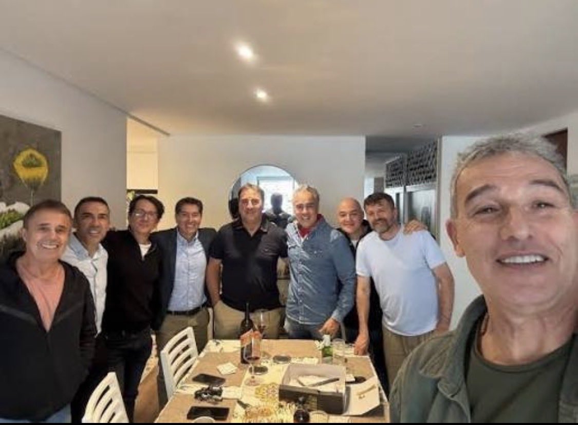 aml95's tweet photo. @AS_Colombia @cesaralo @stevenarce Deje de lamerle el rabo a Bobenzo https://t.co/PKr8v5BBo1