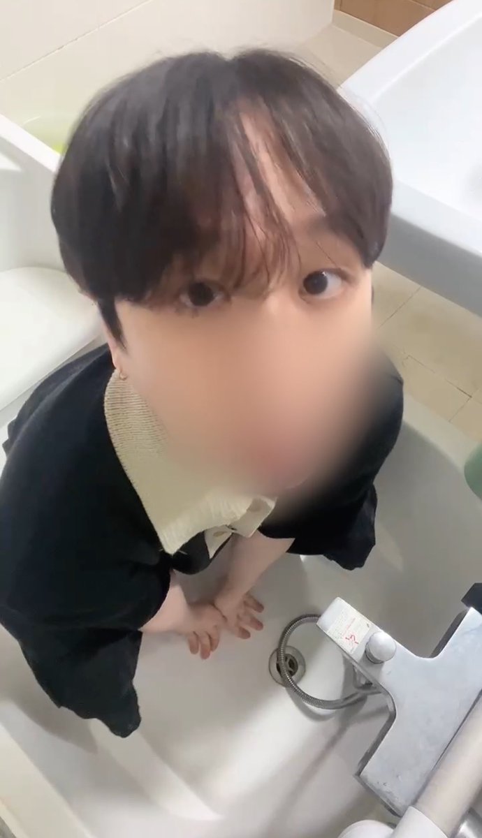 hanseolpbj's tweet photo. 어제 실친 만나는데 
실친 가슴이랑 팔근육보고 
속으로 흥분했다..

같이 있는 동안 
따먹히고 싶다는 생각만 했다..💕

너한테 능욕당하고 싶어..

#게이 #걸레 #육변기 #멜섭 #변태 #수치섭 #능욕 #광대플 #리트윗 #박제 https://t.co/CNs86VLw9e