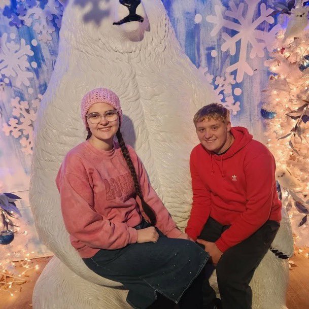 PreformedFN's tweet photo. Oatley face reveal early https://t.co/8ldFSGZTaY