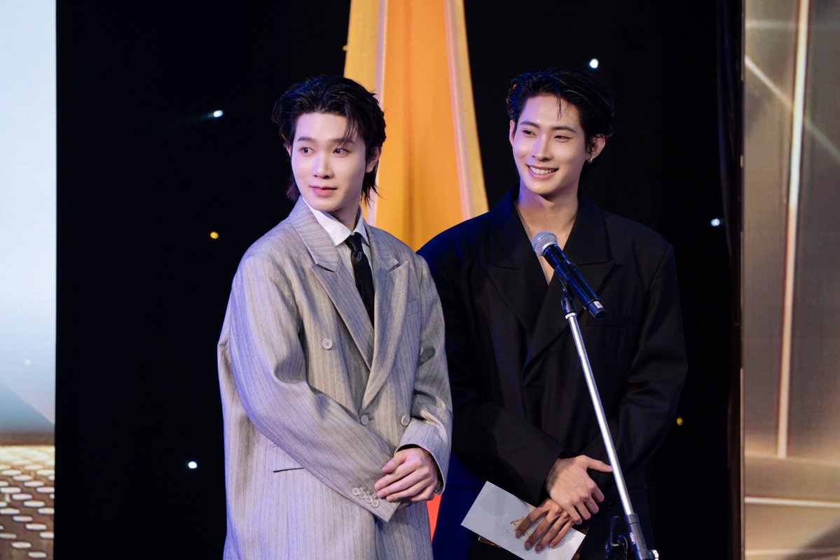 DomundiTV's tweet photo. จบลงไปแล้วสำหรับงานประกาศรางวัลโทรทัศน์ทองคำครั้งที่ 40 🏆

ขอขอบคุณทุกรางวัลจากงานประกาศรางวัลโทรทัศน์ทองคำครั้งที่ 40 ✨

รางวัล ละครองค์ประกอบศิลป์ดีเด่น
🏆 ซีรีส์ เขมจิราต้องรอด Khemjira The Series 

ขอขอบคุณ “งานประกาศรางวัลโทรทัศน์ทองคำครั้งที่ 40” ที่ให้เกียรติ “แม้ก” “ณฐ” “ติวเตอร์” “ยิม” และ “ปัง” ได้มาร่วมเป็นส่วนหนึ่งของงาน และได้มาร่วมเป็นผู้ประกาศรางวัลในงานวันนี้นะคะ

ขอขอบคุณแฟน ๆ ทุกคนที่มาเจอกัน รวมถึงแฟน ๆ ที่ส่งกำลังใจมาให้หนุ่ม ๆ ดูมันดิด้วยนะคะ 🫶🏻✨

#โทรทัศน์ทองคำครั้งที่40