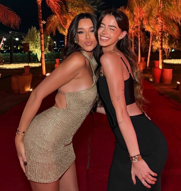 envcnr's tweet photo. Marta Diaz et Léa Elui.... If I speak... 🥵💦 https://t.co/VHZlcbYdBf