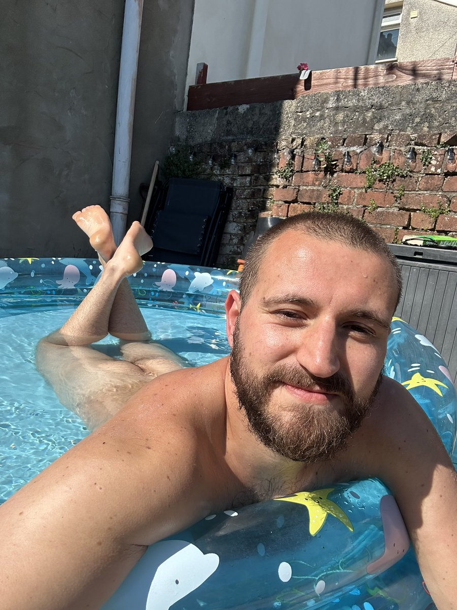 sluttysamuel's tweet photo. Naked in the pool. 😜

https://t.co/ilPcrJFkgA https://t.co/8ZU7w1U10P