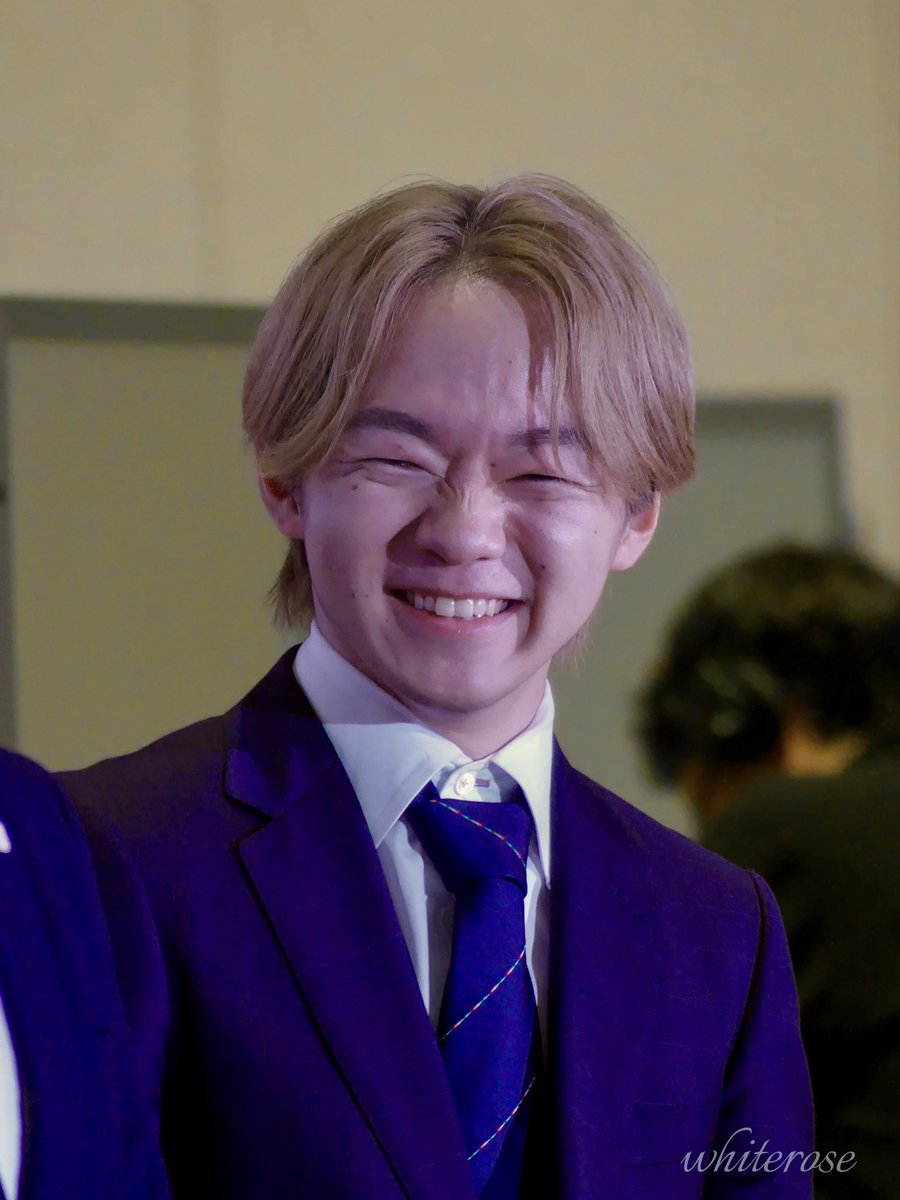 whiterosy22's tweet photo. JOC表彰式✨
プライスレスな優真くんの笑顔😊 https://t.co/OQ2mqRt03Z