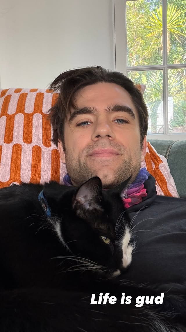 pballarchive's tweet photo. pball x otis, a love story for the ages 🥰 https://t.co/2CeMyDVRmf