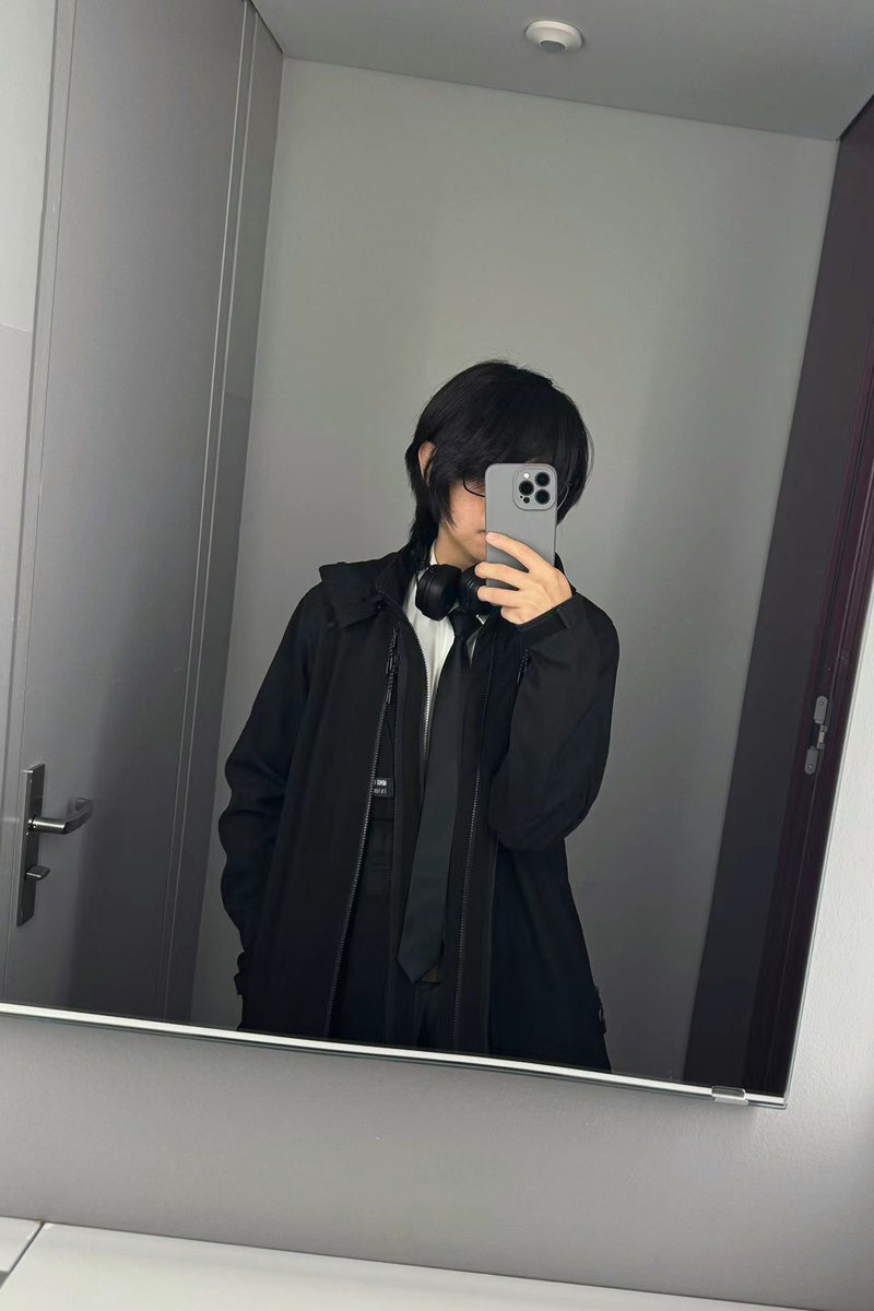 某人的第五个号 tweet media
