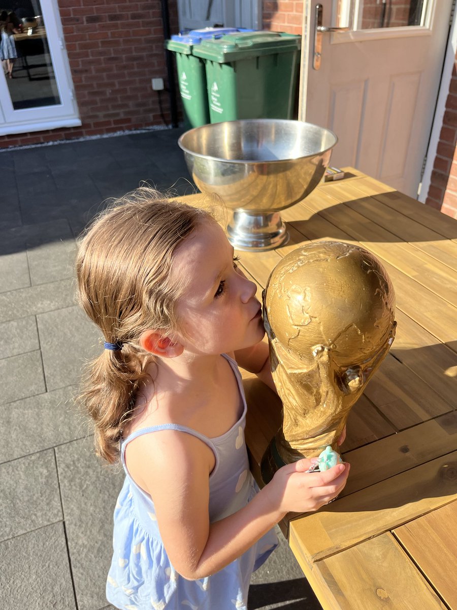 Whit0122's tweet photo. @SkySports https://t.co/bU7FD7leMX
