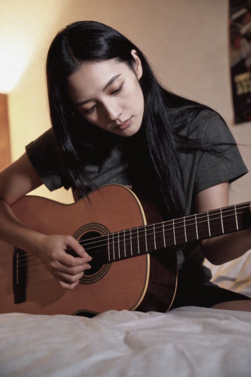 DIVID_Official's tweet photo. always playing guitar to have something new.. create music is my passion!

PRESAVE my new single here:
https://t.co/itGTgSjCEo

#echo #divid #MusicLovers #MusicPromotion #dreamscape #Popteen https://t.co/n6Jqgj0V1c