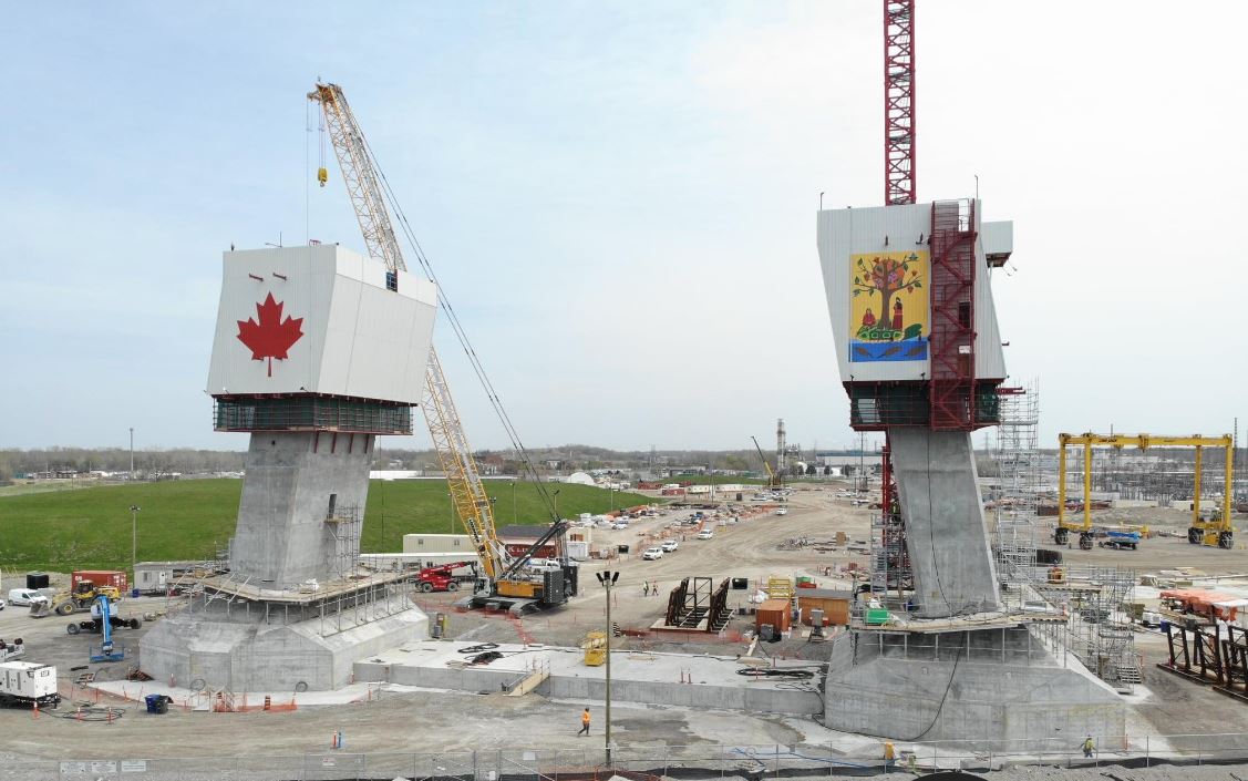 CouncillorWard5's tweet photo. @NotAssangesCat It was scheduled to open by June 21st, 2026, Donnie.
Not only did you scoop up $1M from the #AmbassadorBridge A-hole, you now scooped up millions from the #GordieHoweBridge which #Canada paid for 100% & you did NOTHING to deserve ANY revenue EVER!
🇨🇦 #CdnPoli 🌊 #USpolitics RT 🧡 https://t.co/OquS6YN3yU