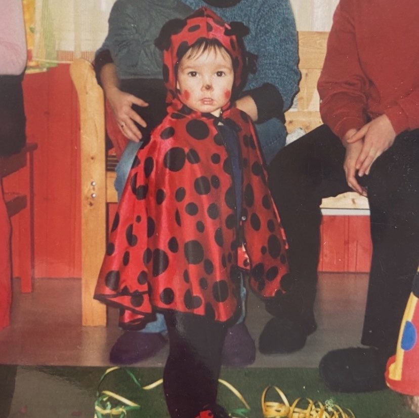 PiperCim's tweet photo. young taylor                                     young pip https://t.co/Wj2PgrOEpP