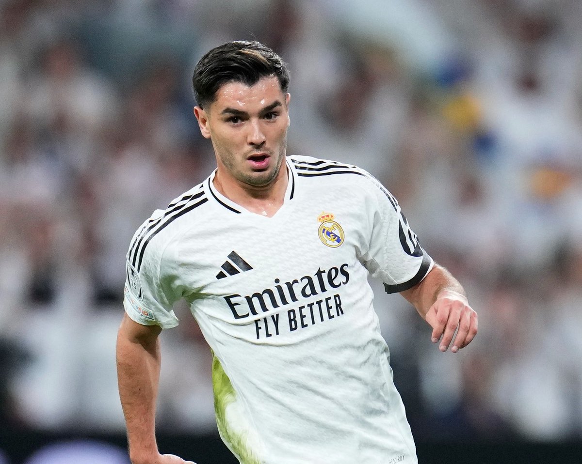 Mario___RM's tweet photo. ¿Venderíais a Brahim al Bayern a cambio de que Olise venga al Real Madrid? https://t.co/qMxWEOJE3A