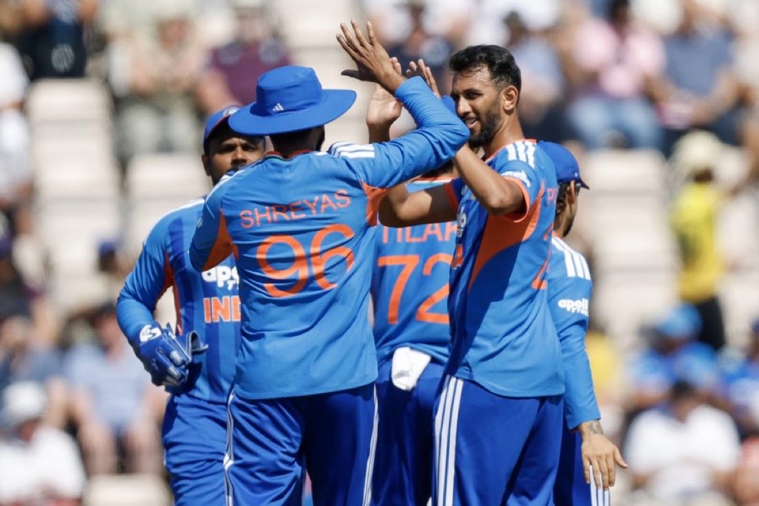 mufaddal_vohra's tweet photo. 🚨 INDIA HAVE BEEN WHITEWASHED 4-0 BY ENGLAND. 🚨

- World Champions getting belted in Ireland and England. https://t.co/Tc5oSXJIy5