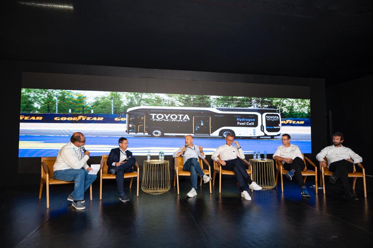 MissionH24's tweet photo. #WEC #6HSaoPaulo 

Bassel Aslan, technical director of #MissionH24

"Now, we want to demonstrate that a #hydrogen prototype can perform just as well as a fossil-fuel-powered one. MissionH24 is a pioneer in the hydrogen category, as we are working to overcome many of the hurdles associated with this new technology. We are collaborating with the @fia and the ACO to establish the regulatory framework for the hydrogen class, particularly regarding safety and refueling. We have crucial technical data to provide in preparation for this future category."