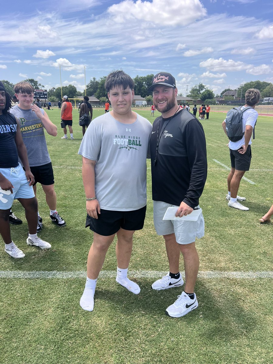 LBCarlock's tweet photo. Wanted to thank @ECUTigersFB for the opportunity to compete at the camp today. Also special thanks to Coaches @LitrentaJohn @tysonjohnsonn @CoachPeterGray look forward to seeing y’all again soon. @jruss_16 @ColtonCroley @blue_ridgeFB https://t.co/cQXqaQ9639