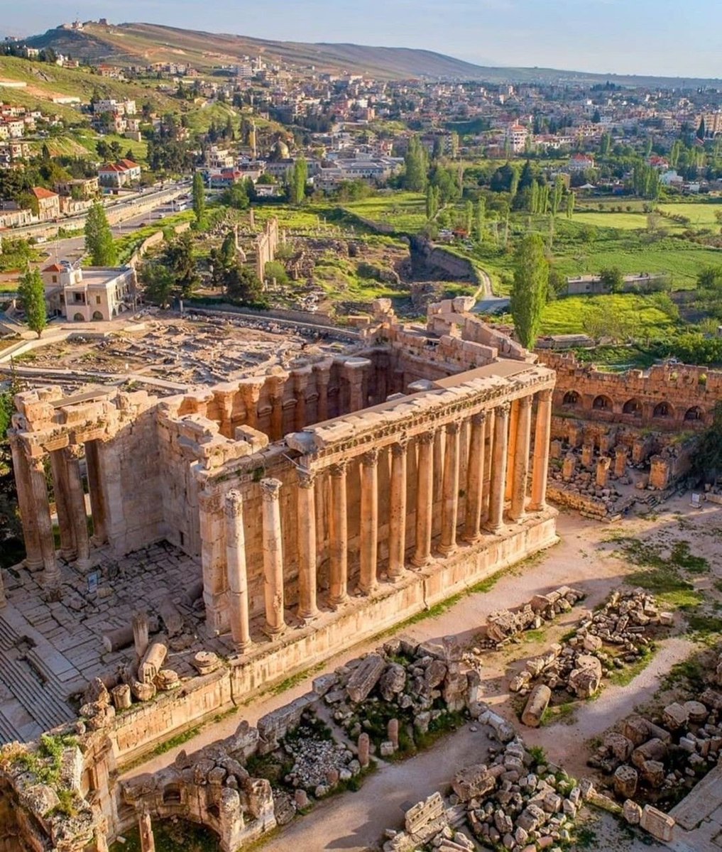 razzanziyaDD's tweet photo. لبنان بيضل قطعة من القلب مهما بعدنا عنه 🇱🇧❤️
#لبنان #حب_لبنان #وطن https://t.co/QgUTVZn6lp