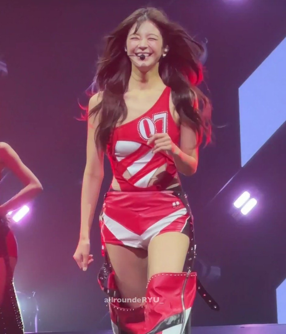 makeahcurry's tweet photo. Aughh I don't think I'll ever get over this she's so cute ☹️ https://t.co/VAwJj801gU