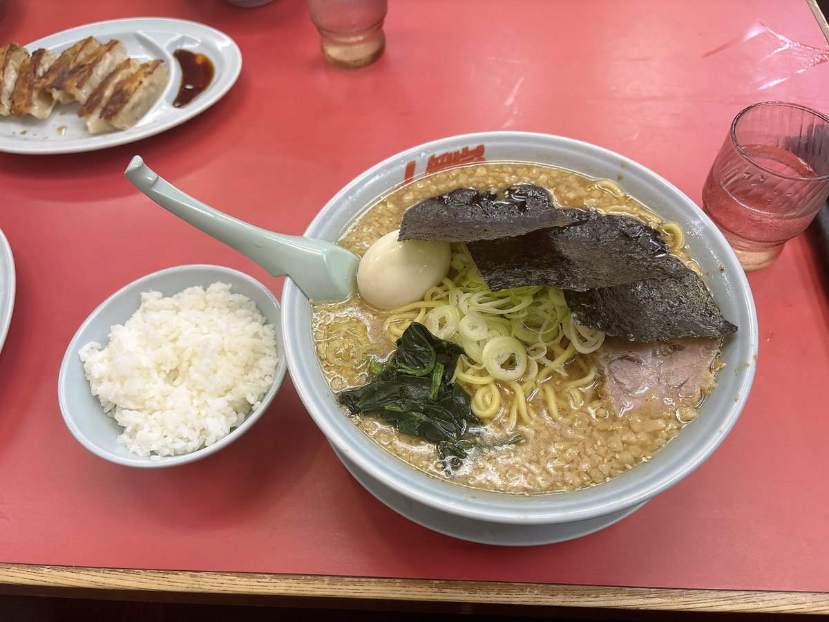 k_anm4's tweet photo. ドカ食い腹痛ルーティンすぎる

1日1食なのに詰め込むから良くない https://t.co/mStWkEXxwl