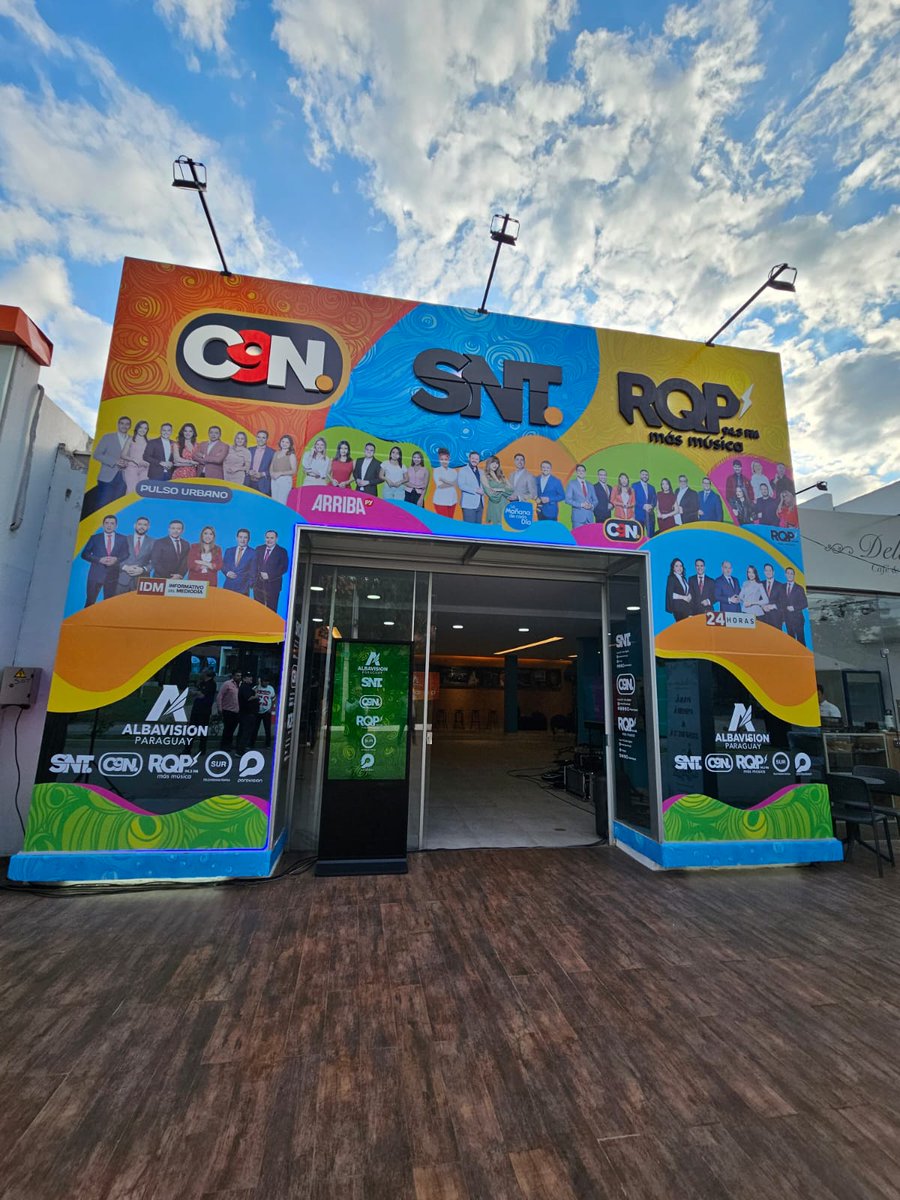 sntparaguay's tweet photo. 🎡 ¡Arrancó la Expo Paraguay ARP 2026! 🥳
Desde hoy comienza uno de los eventos más esperados por las familias paraguayas, y junto al #SNT #C9N y #RQP vamos a acompañarte durante estas dos semanas con una cobertura especial.
📍 Visitá nuestro stand y viví la experiencia junto a nosotros, tendremos varios programas transmitiendo en vivo para acercarte todas las novedades, entrevistas, actividades y los mejores momentos de esta gran fiesta.
📅 Del 11 al 26 de Julio
¡Te esperamos! ✨️🙌🏼
@expo_py