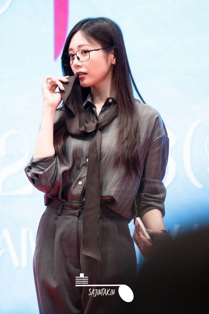sajintaking's tweet photo. 20260711 JIU Fan Meeting
She's gorgeous as always.

#JIU #지유 #드림캐쳐 #Dreamcatcher #UAU #유아유 https://t.co/2w0PflSlct