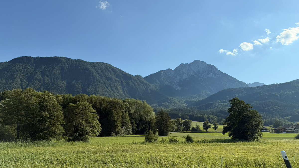 ox7blkn's tweet photo. amoureuse des montagnes https://t.co/XwlTf04hkL