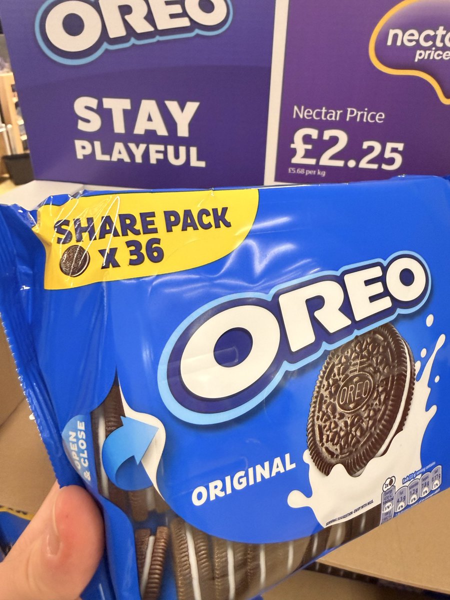 All_Things_New_'s tweet photo. Cookie Dough Oreos at Home Bargains & Sharing Pack Oreos at Sainsbury’s 👀 @OreoUki #oreo #biscuits #twistitlickitdunkit #cookiedough https://t.co/xuLsUkdv4E