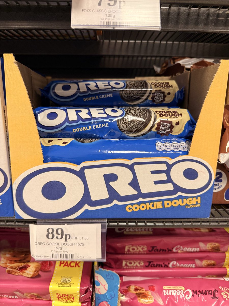 All_Things_New_'s tweet photo. Cookie Dough Oreos at Home Bargains & Sharing Pack Oreos at Sainsbury’s 👀 @OreoUki #oreo #biscuits #twistitlickitdunkit #cookiedough https://t.co/xuLsUkdv4E