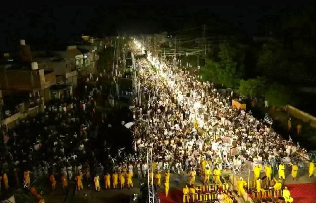 ArbabKasho's tweet photo. قائد ملت اسلامیہ مولانا فضل الرحمن صاحب کی سربراہی میں جمعیت علمائے اسلام اب ایک صوبے یا دو صوبوں تک محدود رہنے والی جماعت نہیں بلکہ پاکستان کی سب سے پاپولر جماعت ہے۔ الحمداللہ 

@MoulanaOfficial @juipakofficial
#عوامی_حقوق_کانفرنس_قصور https://t.co/gOyYPStOW1