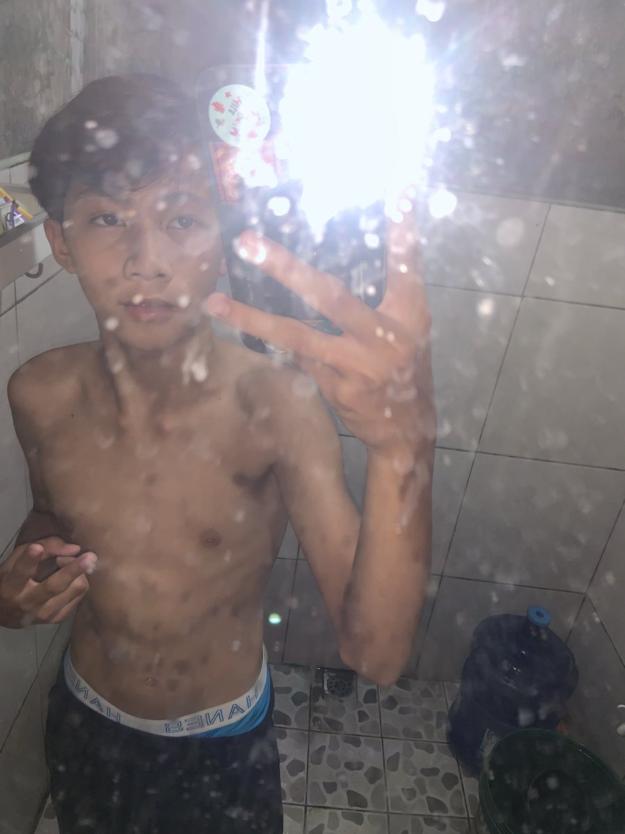 JTKUPS09's tweet photo. Dm me bae💦 https://t.co/Ll4Y602tYv