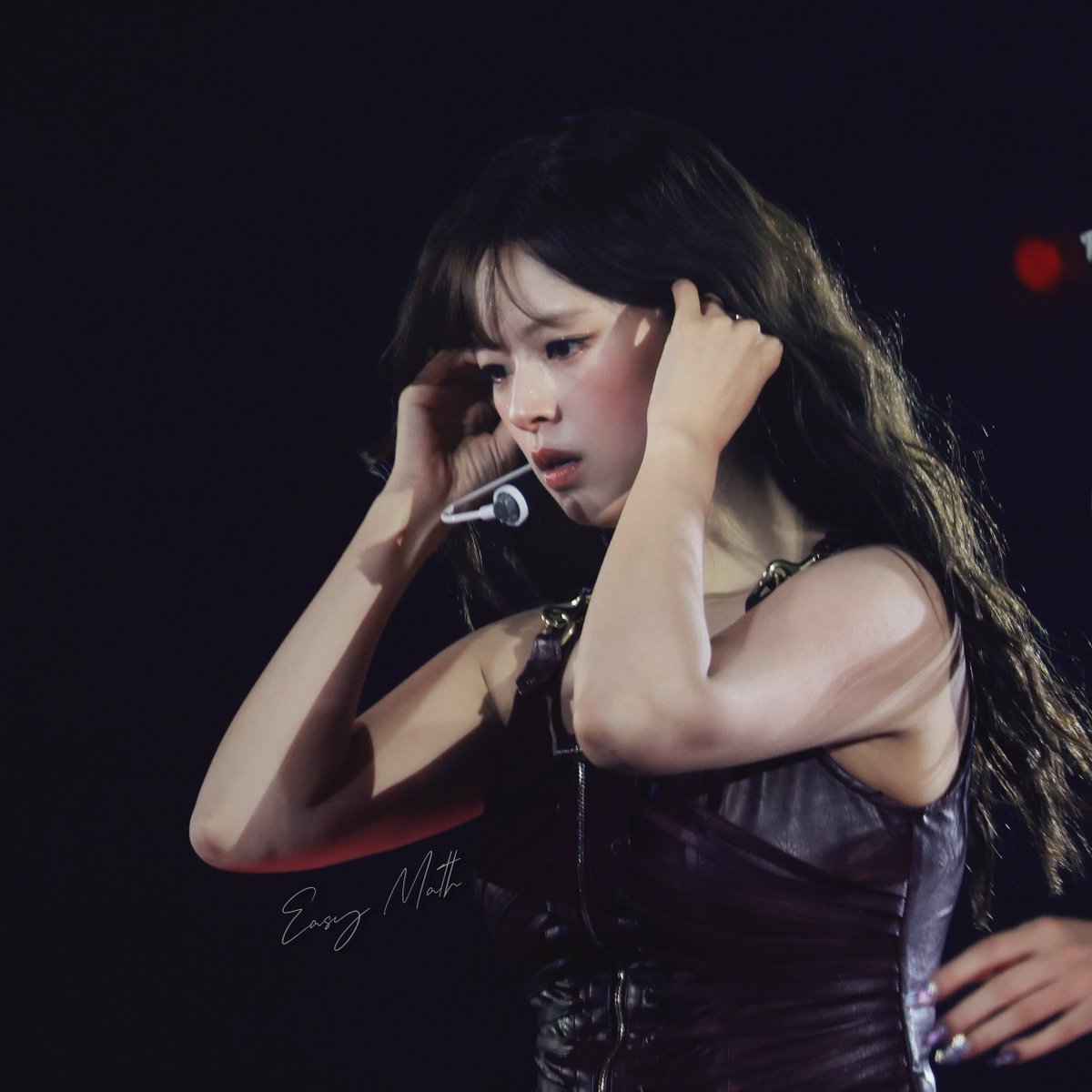 Easy_Math1101's tweet photo. Zoom in▶️
260711 Seoul D2
#JEONGYEON #정연 #ジョンヨン
#TWICE #트와이스 #トゥワイス
#TWICE_THISISFOR_WORLD_TOUR_IN_SEOUL https://t.co/XtCnDYYUeB