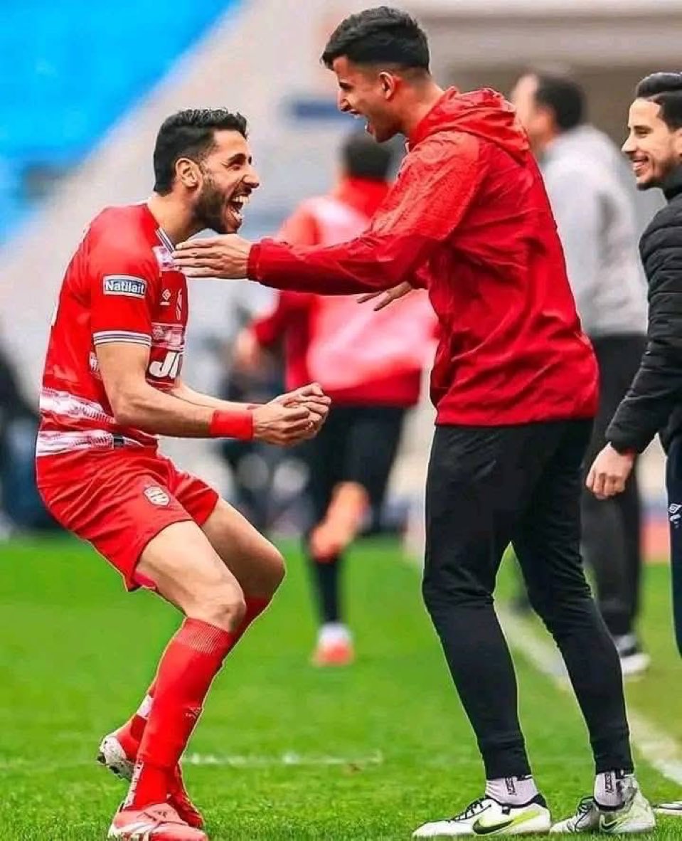 LefrikiTime's tweet photo. En 6 mois, Le Club Africain a perdu sa charnière centrale 😤
Ben Abda X Ali Youssef ⚔️🛡️
#ForzaCA #Tunisie https://t.co/dQnxanZ5y2