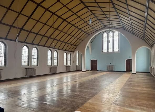 SAVEtoReuse's tweet photo. 🚨Stop the DEMOLITION of a 100+ year old Lancashire church .

A developer has submitted plans to Wyre Council to bulldoze the Cleveleys United Reformed Church to build a "cardboard box style" convenience store 💥🏗️

It's not too late, sign the petition: https://t.co/qtCISlItSZ https://t.co/v7TxsdLX8d