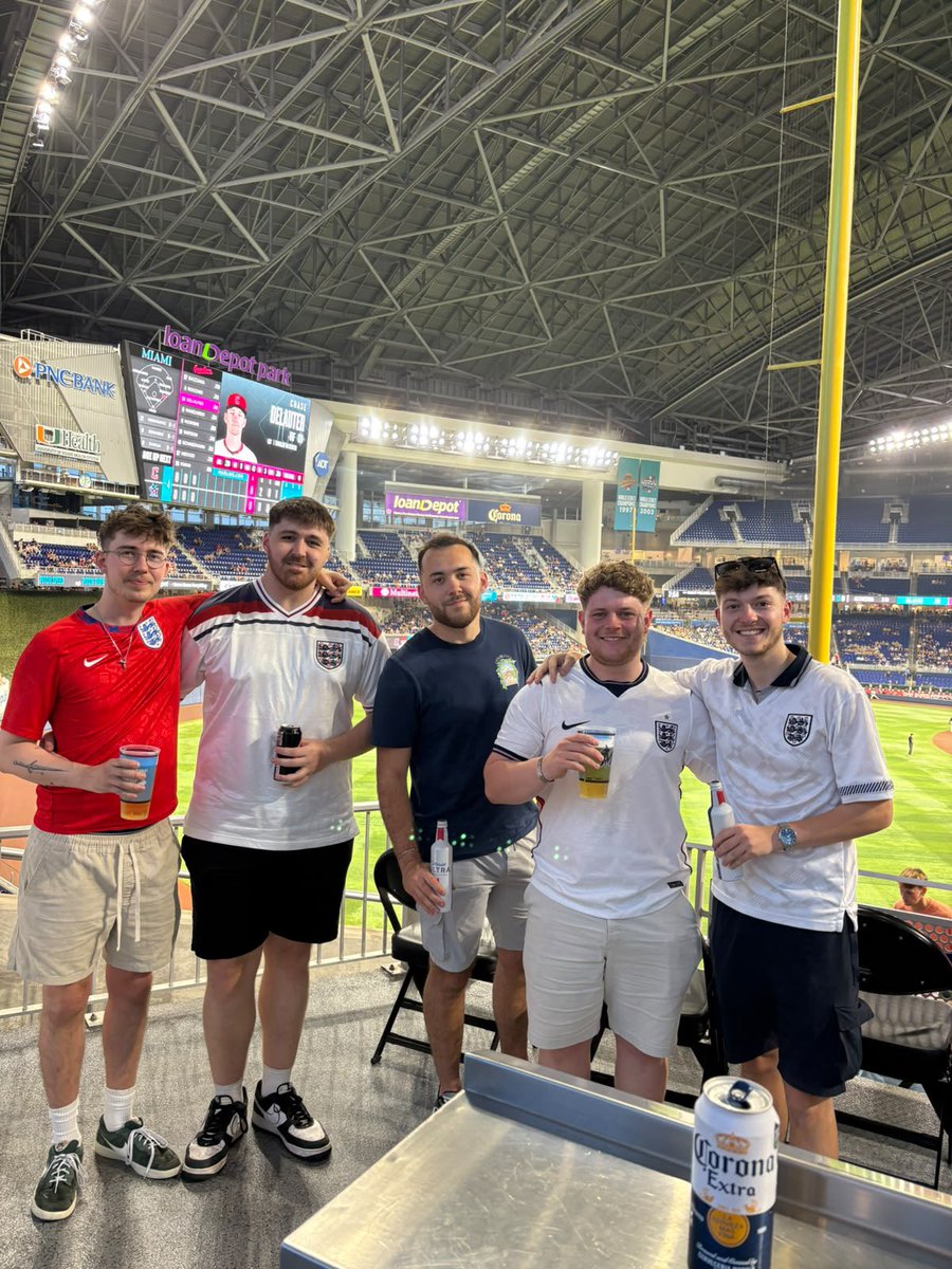 jamesball2481's tweet photo. Baseball confirmed the worst sport on earth https://t.co/4lKFLzoAea