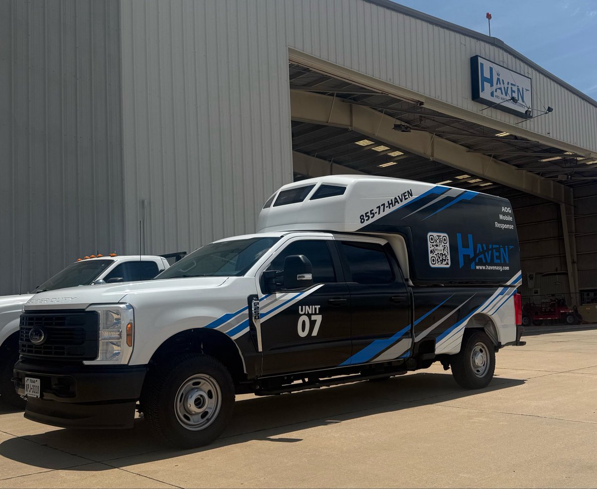 LamanceTravis's tweet photo. The new 2026 F250 AOG tucks outfitted with custom designed SpaceKaps are 🔥🔥🔥. 

What area of the country is the most in need of AOG service? https://t.co/70w5kNsnYc
