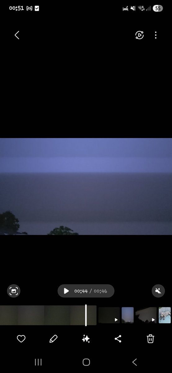 NjJafra's tweet photo. Uhh... I’ve spent quite a few years sleeping outdoors during lightning storms, but I’ve never managed to film or photograph lightning like this before. This isn’t natural.

#lighting #thunder #Netherlands #haarp #geoengineering #weatherphotography #weathermanipulation #chemtrails https://t.co/ReA9ECCTU5