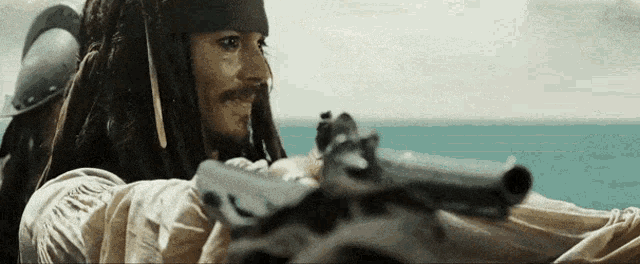 TheCobDad's tweet photo. @xaviersonline_ cant find the gif of the exact moment, but Jack sparrow does in this scene, but the guns dont work cause they were just underwater https://t.co/L8jCamf8q2